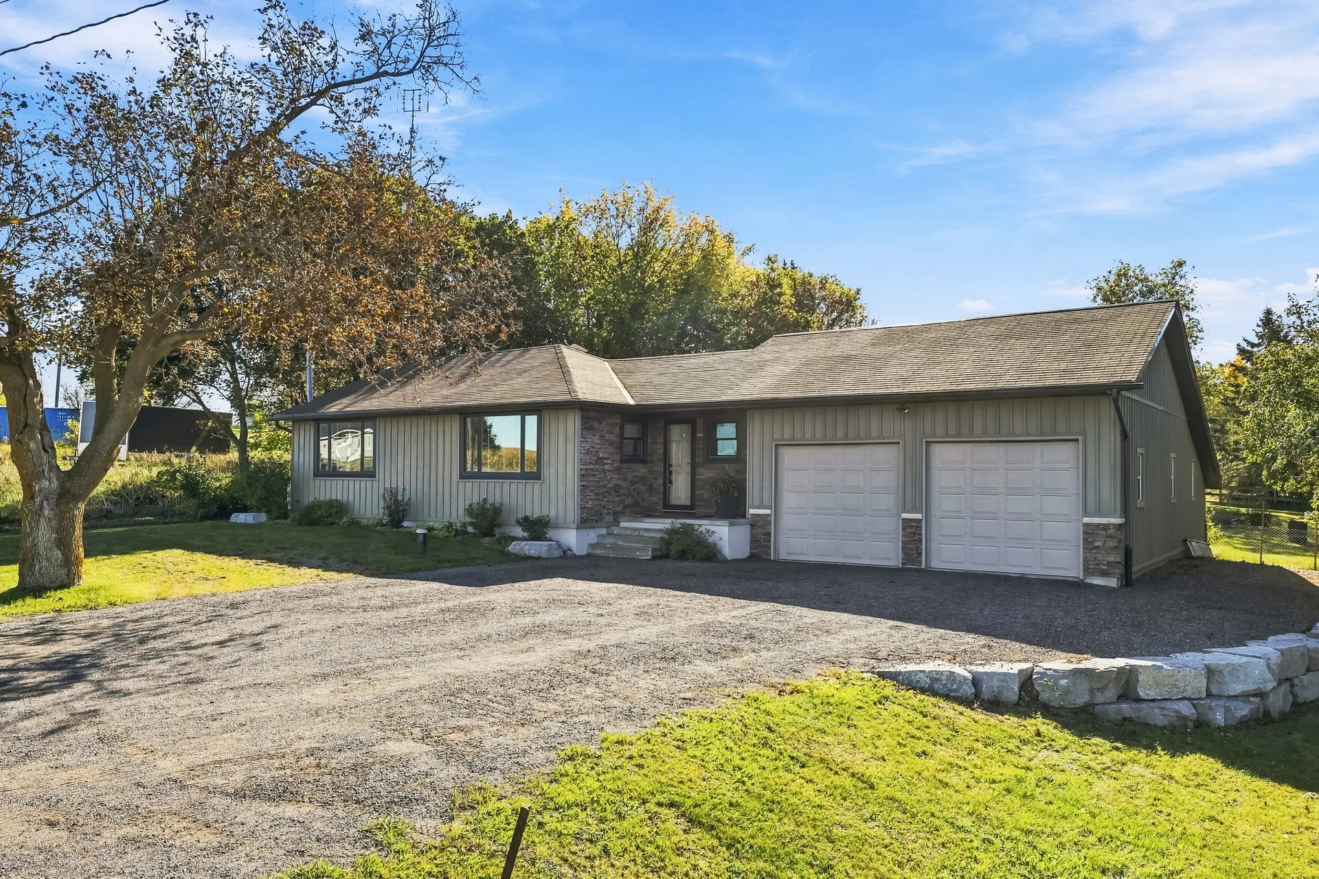 Front exterior of the home at 170 Hwy 7A in Janetville, Ontario, sold in three days by Willows Realty Group
