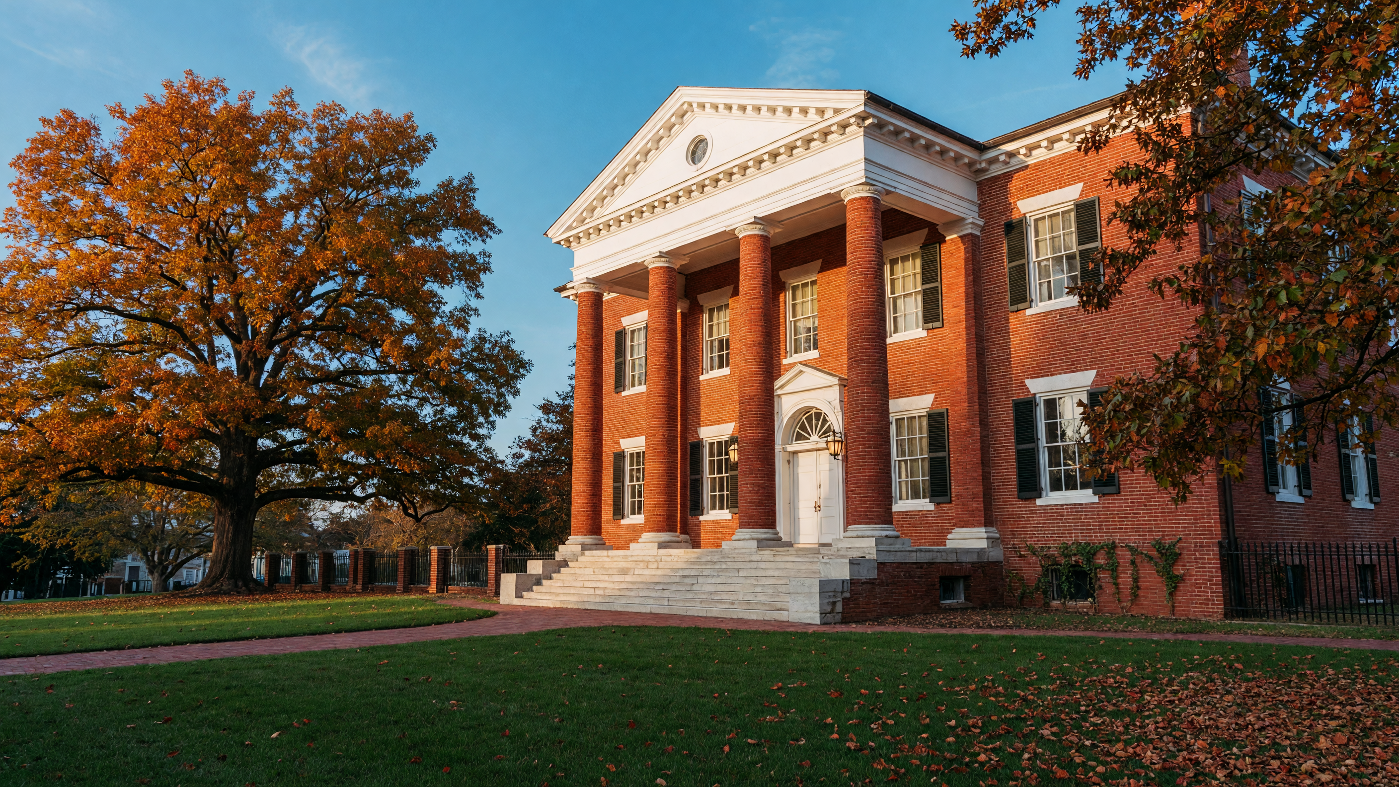 Virginia courthouse representing short sale laws and foreclosure regulations in Fredericksburg VA
