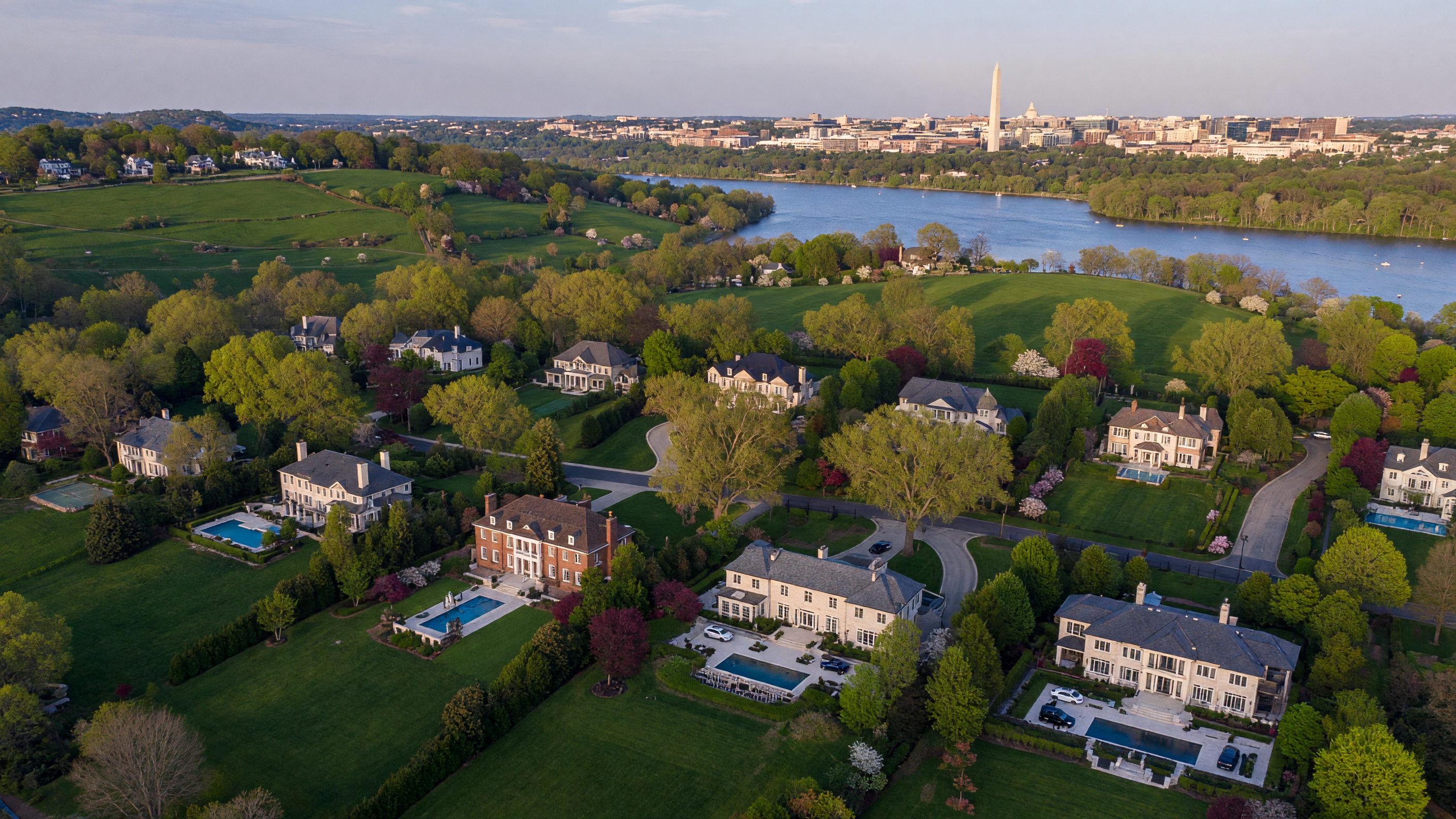Fairfax County Virginia neighborhoods — luxury homes, top-rated schools, and premier Northern Virginia living
