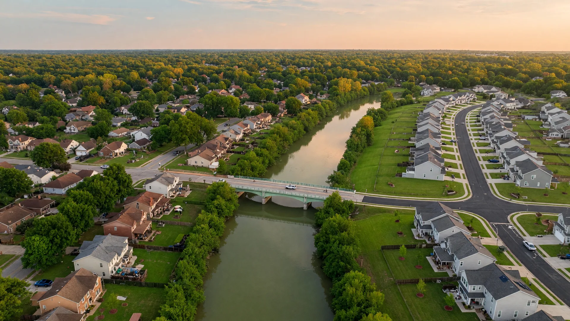 North Augusta SC and Augusta GA separated by the Savannah River with residential neighborhoods on both sides