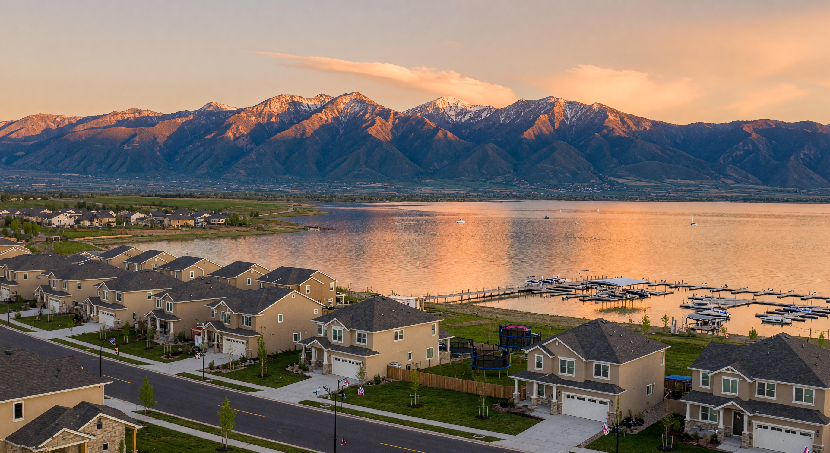 Saratoga Springs community in Utah County