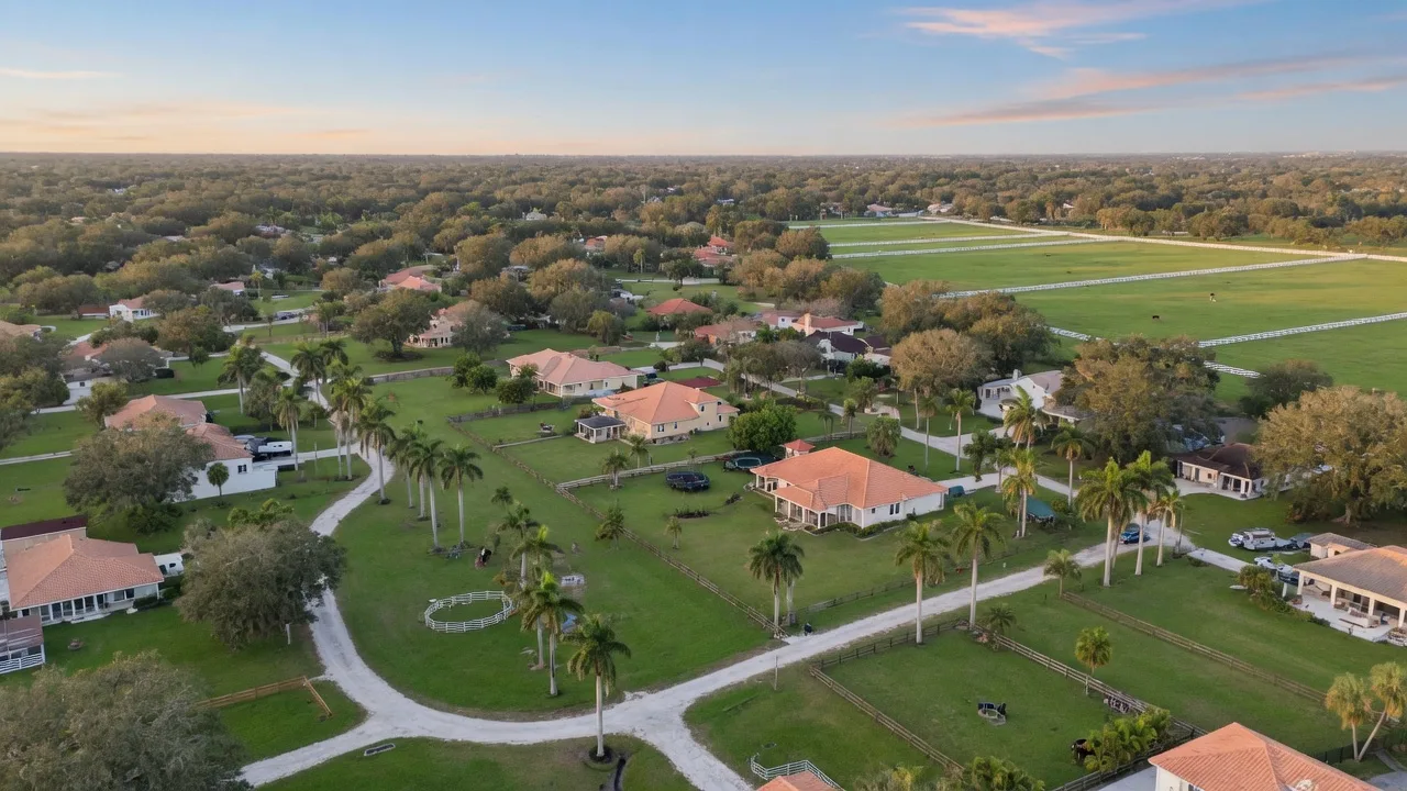 Is Davie FL a Good Place to Live? Pros, Cons, and What to Expect