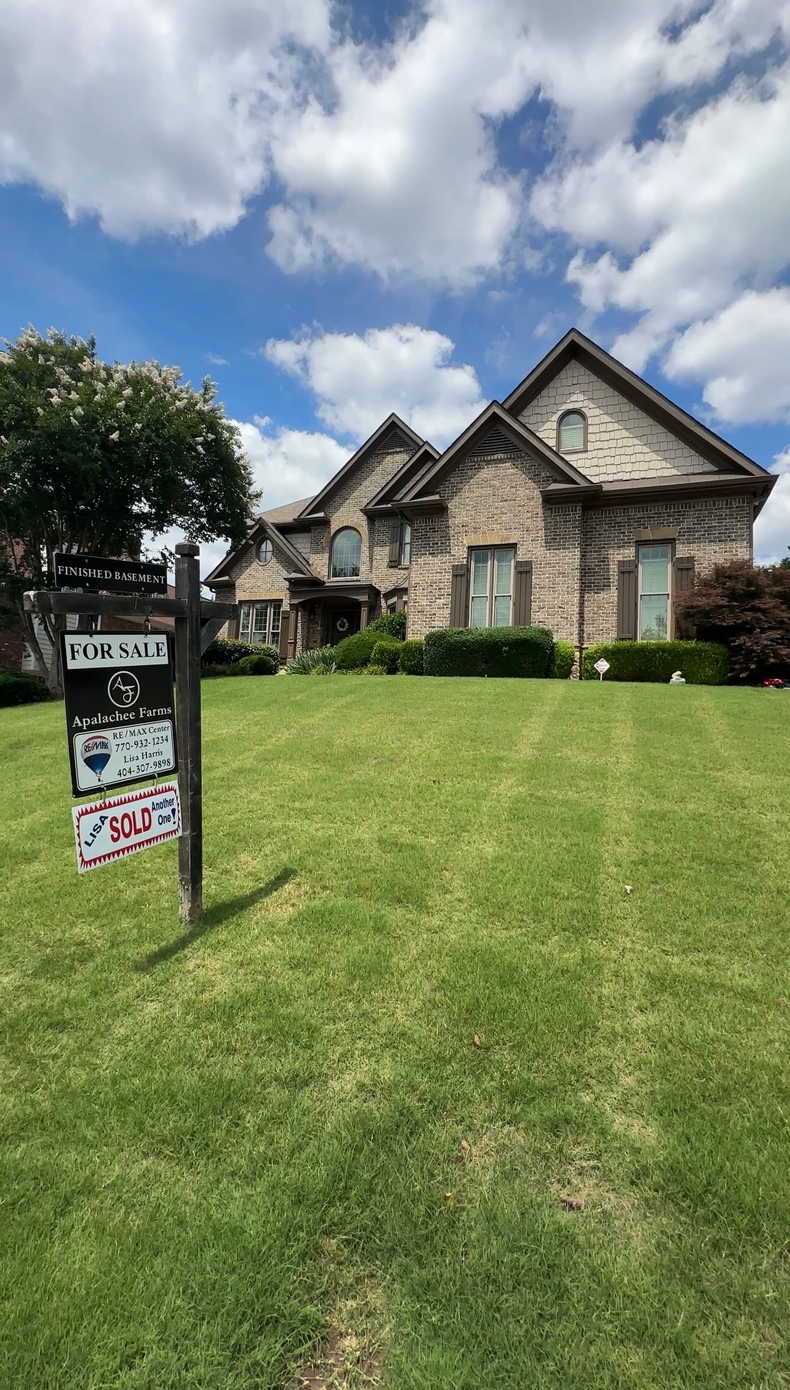 Sold home in Apalachee Farms Dacula GA with Lisa Harris REMAX on the sign