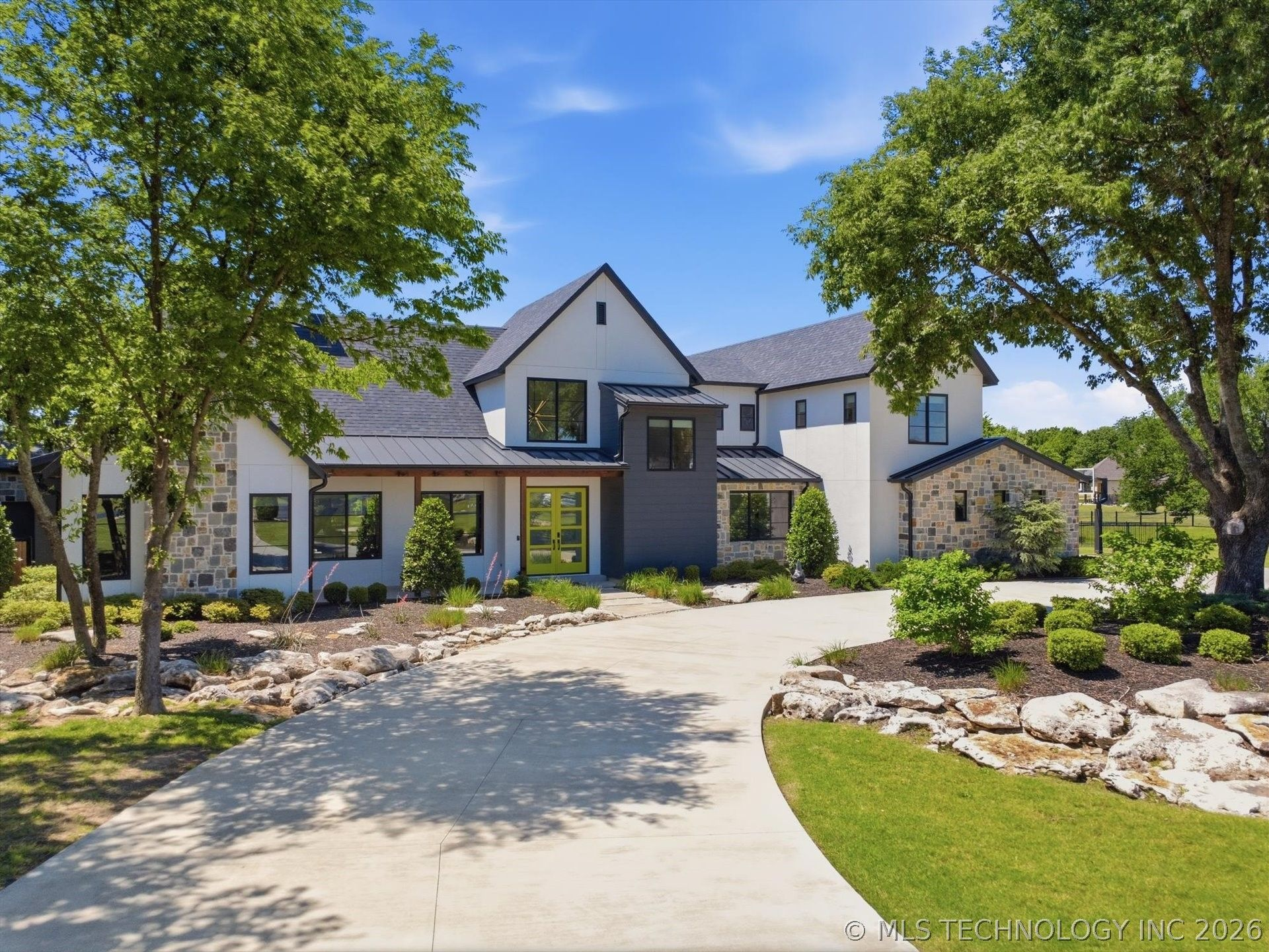Luxury modern farmhouse in Owasso, Oklahoma
