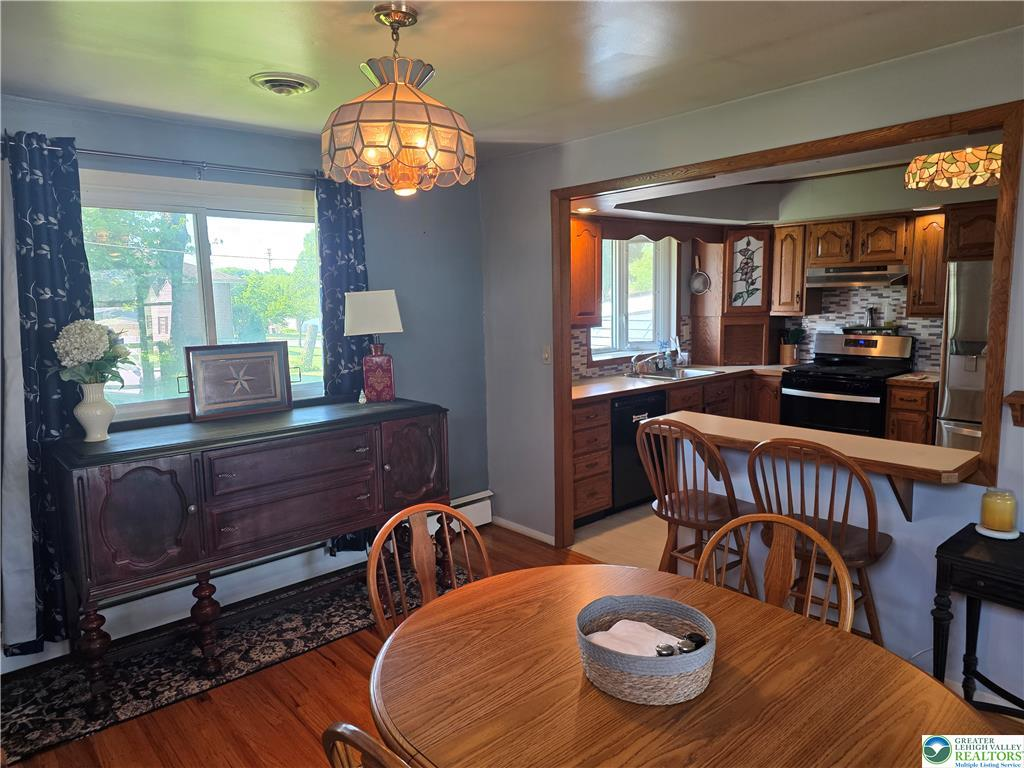 Dining space with kitchen pass-through