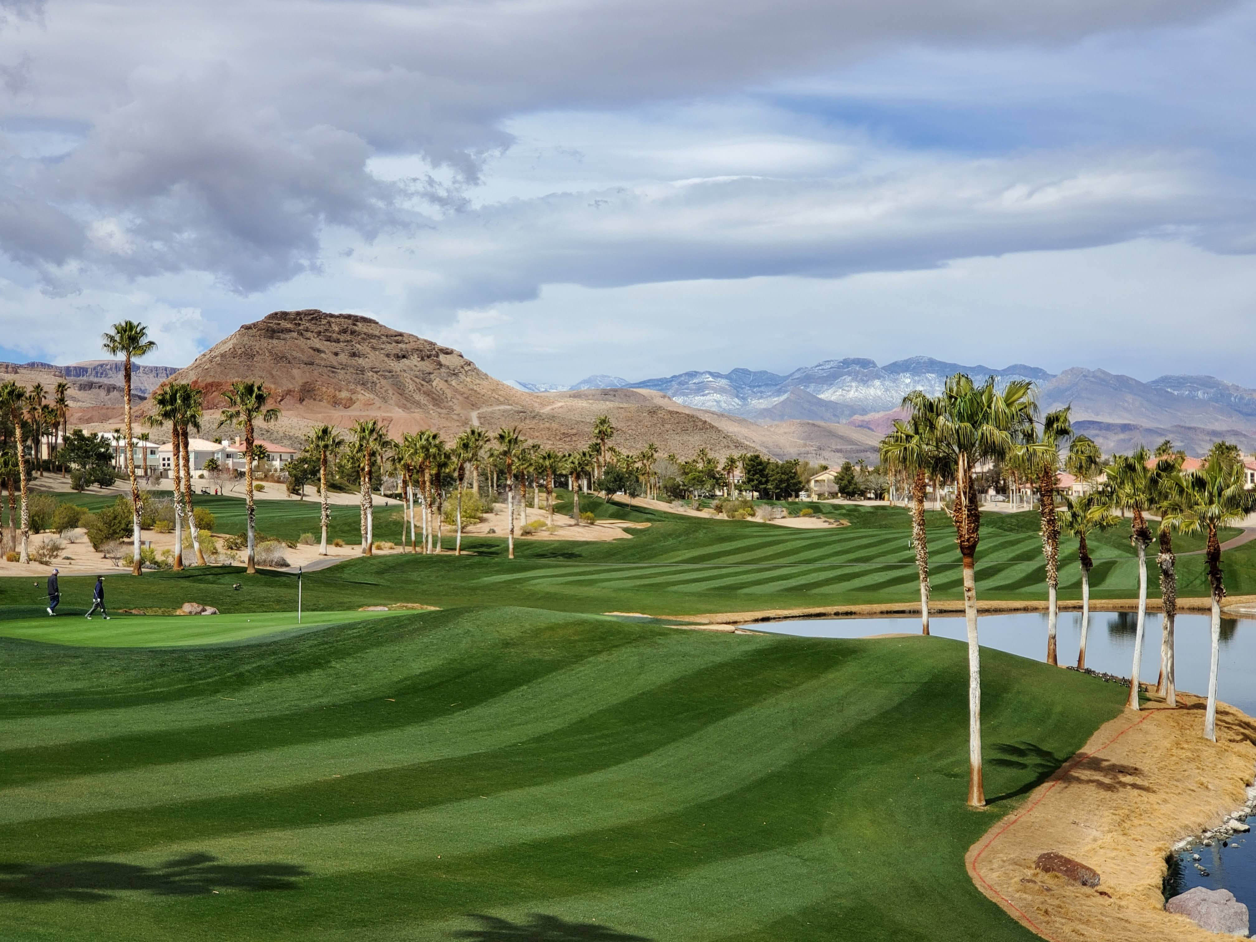 Desert golf course landscaping in Southwest Las Vegas