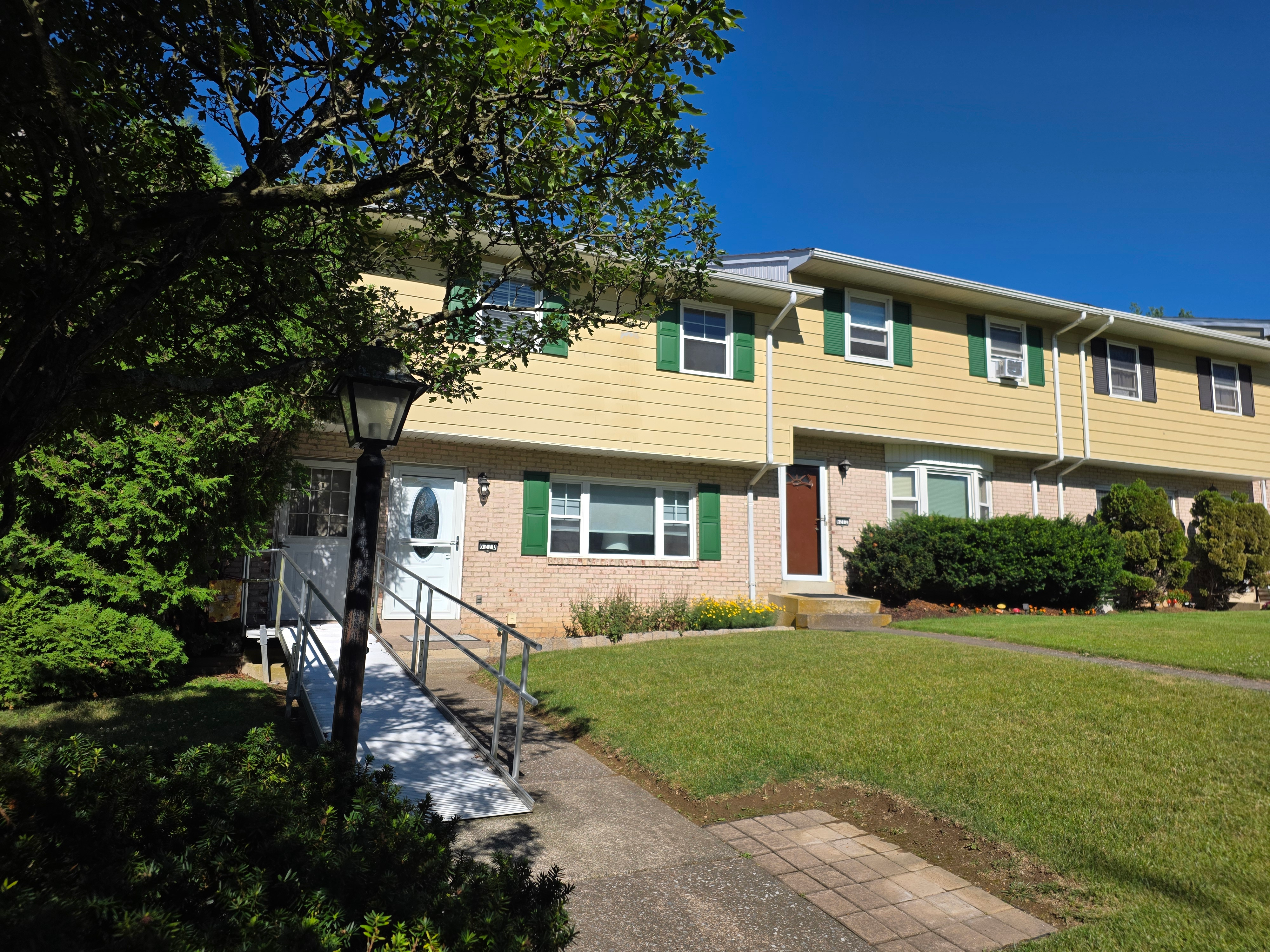 6210 Glen Court, Heidelberg Twp PA 18053 — updated townhouse in Heidelberg Heights, Germansville