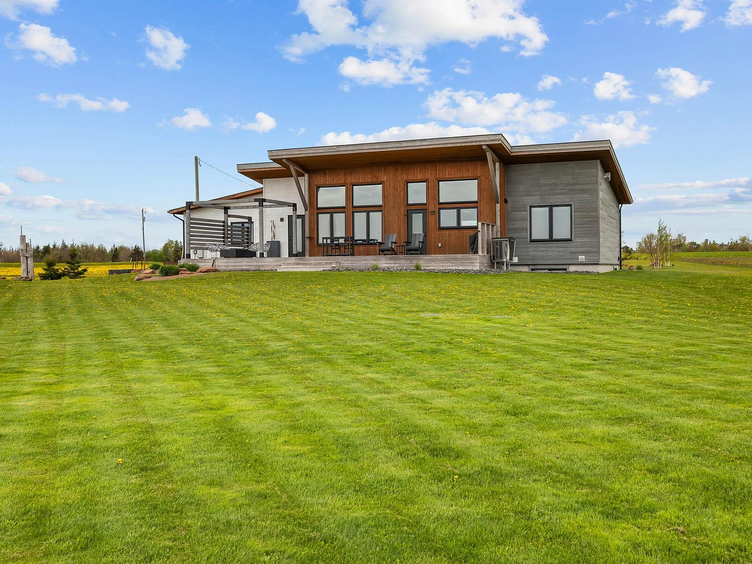Rear facade with deck and outdoor living space