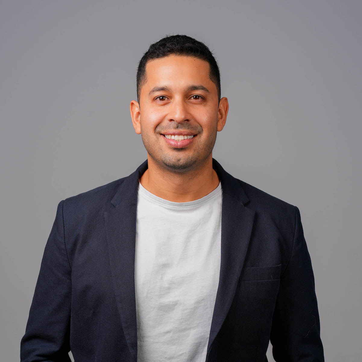 Arturo Matamoros, Real Estate Advisor