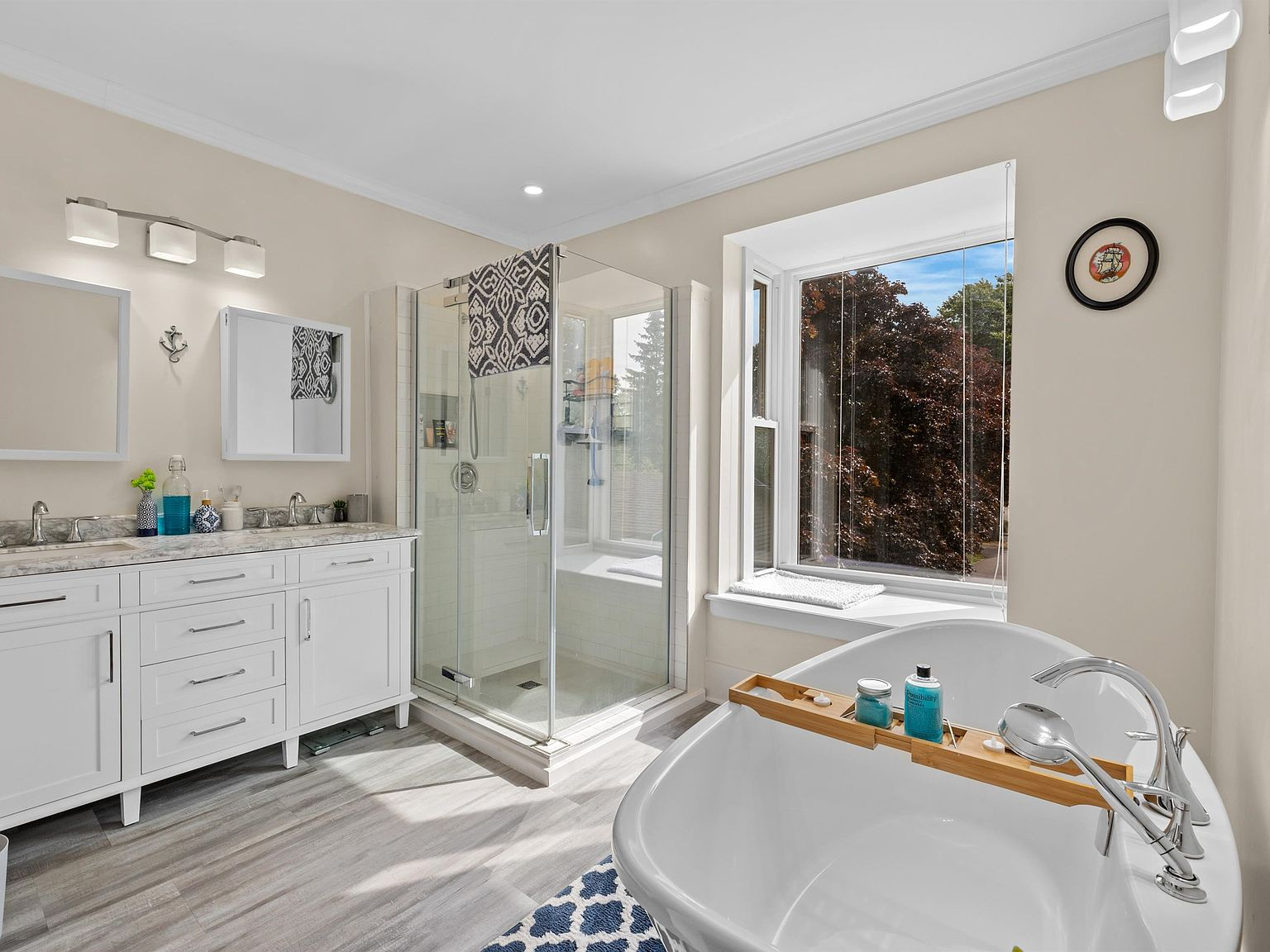 Modern master bathroom with soaking tub