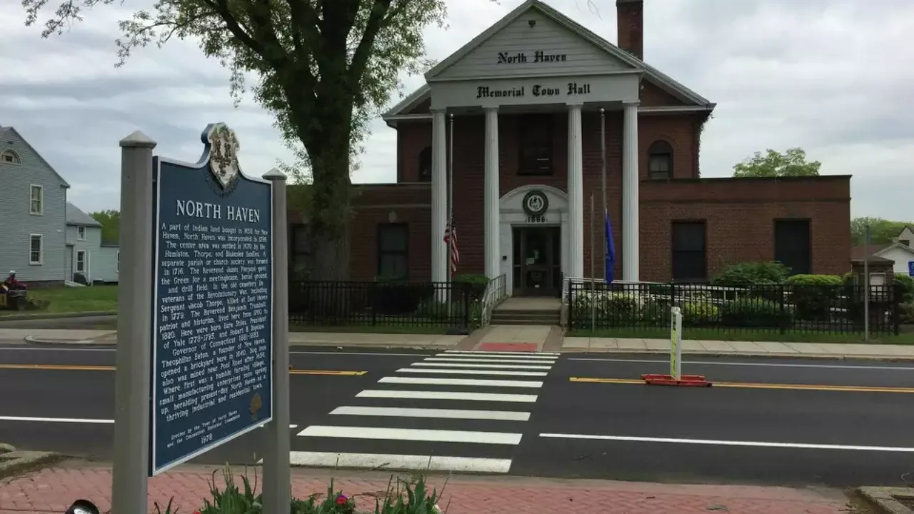 North Haven neighborhood — Quiet, spacious, well-connected