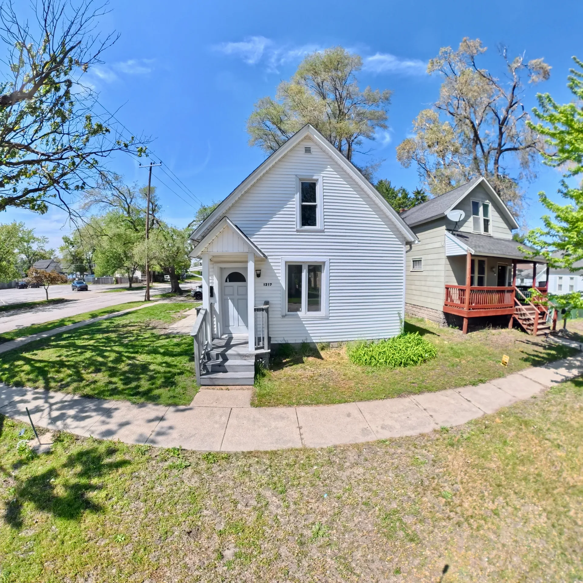 Exterior view of a home at 1217 Rawlins Street in Port Huron, Michigan