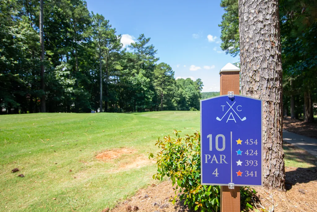 Golf course tee marker at Apalachee Farms
