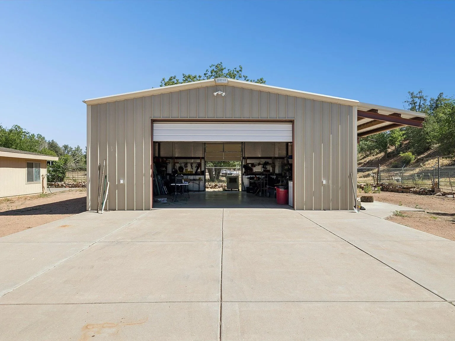 30x30 insulated metal workshop and garage