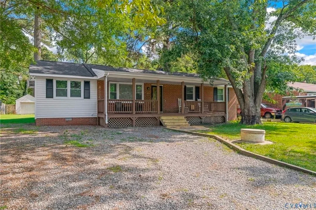 1343 Bartlett Rd, Henrico, VA 23231 — Ranch-Style Home