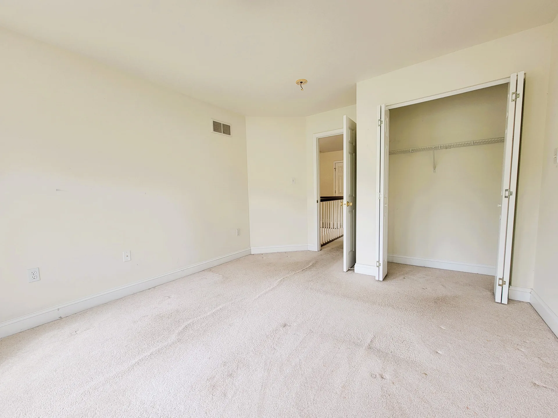Secondary bedroom, vacant