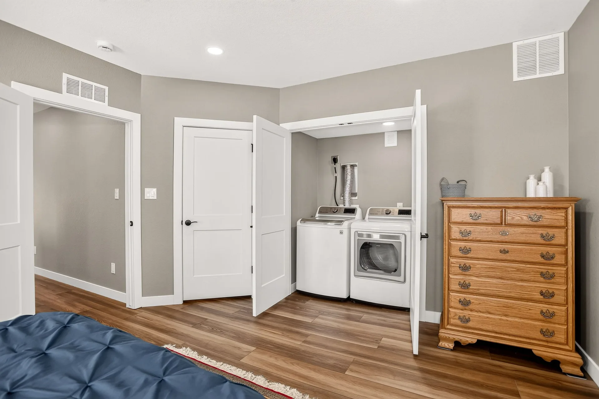 Bedroom with integrated laundry closet