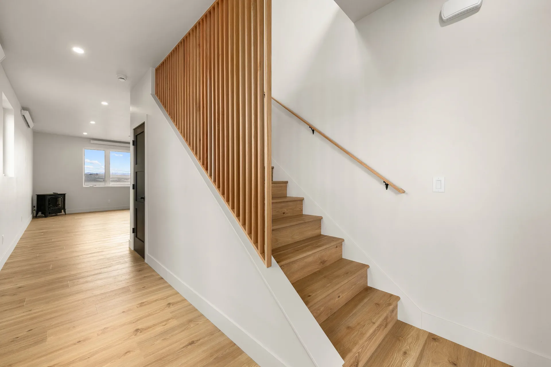 Modern staircase with slat railing