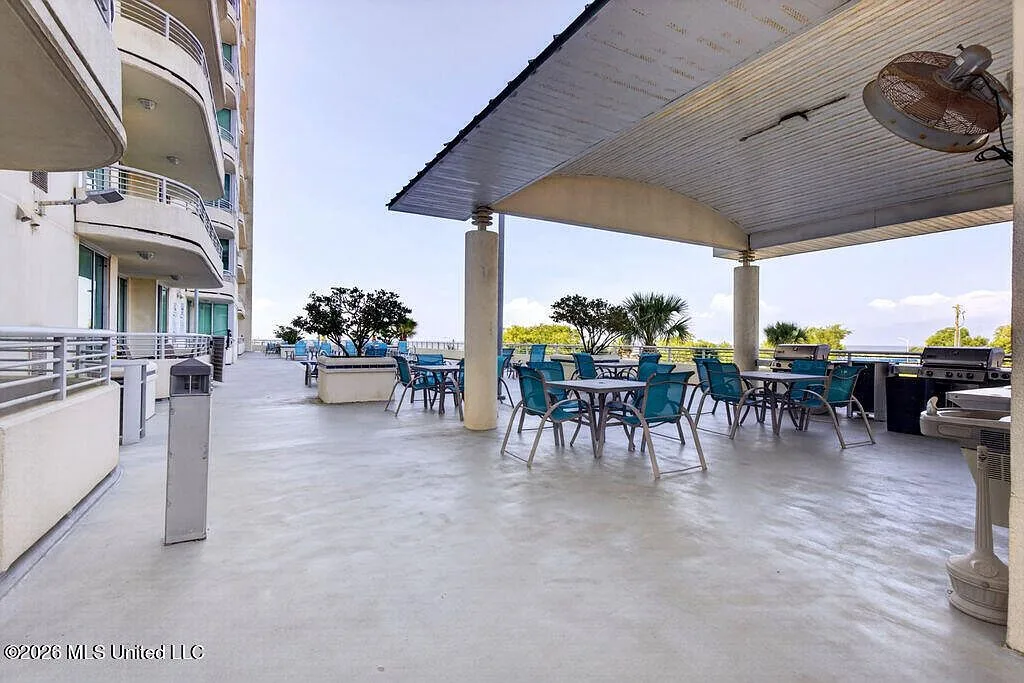 Pool deck with pavilion and grilling area