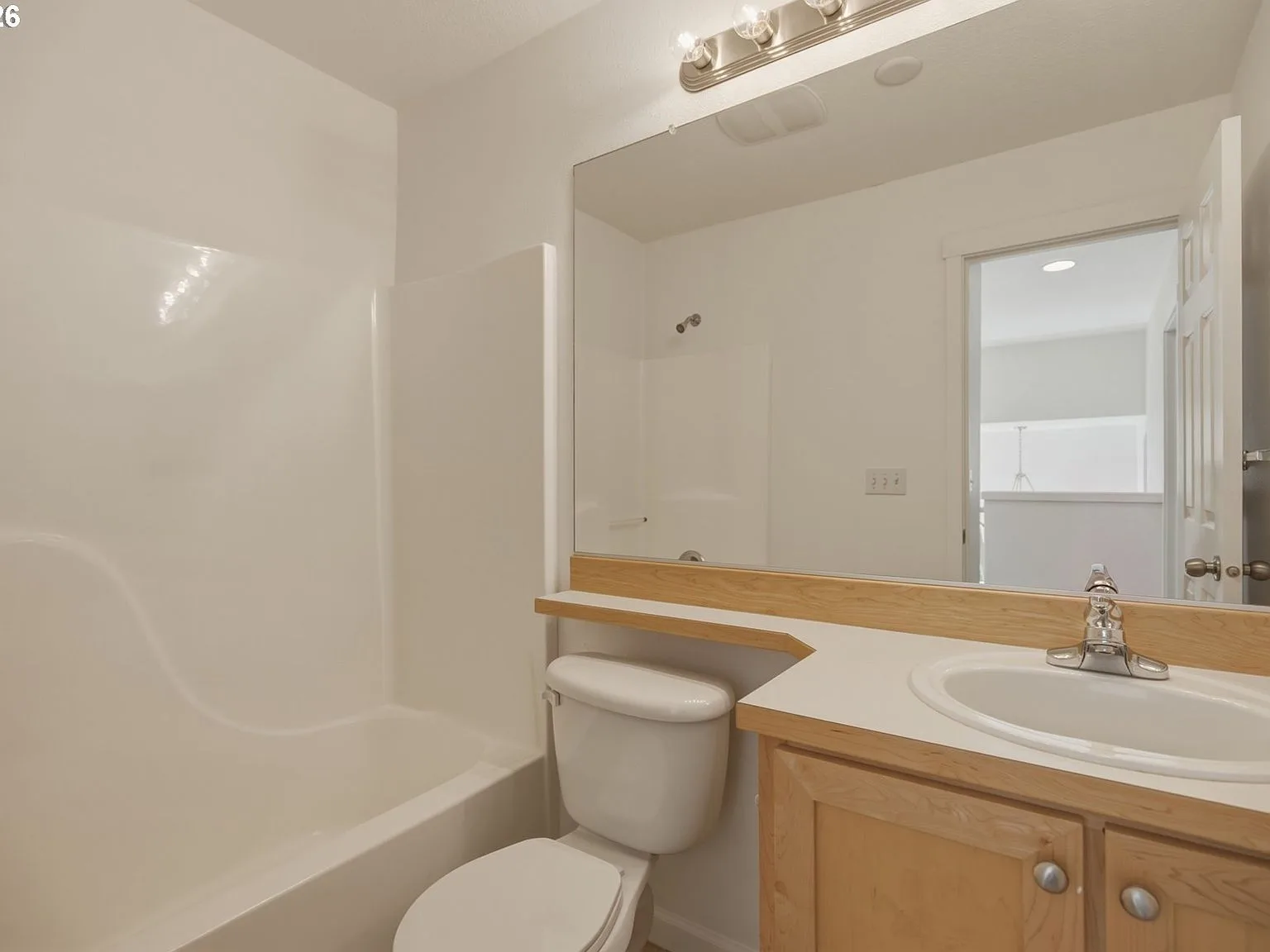 Bathroom with tub/shower combo and vanity