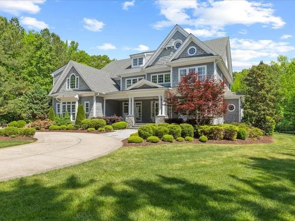 Traditional shingle facade home in Southpoint, South Durham
