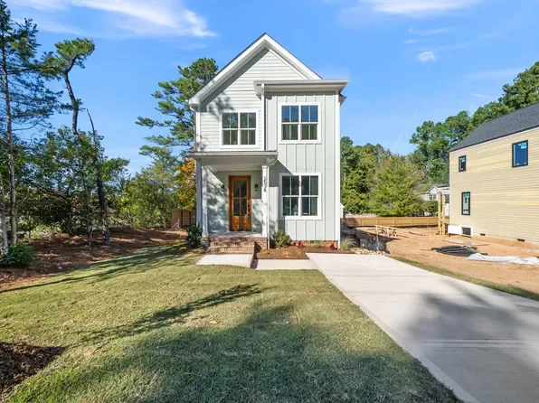 Modern farmhouse facade in Old West Durham, NC