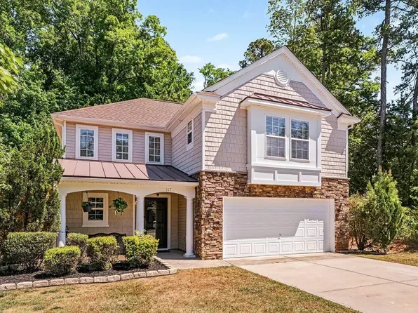 Ravenstone neighborhood home exterior facade in East Durham