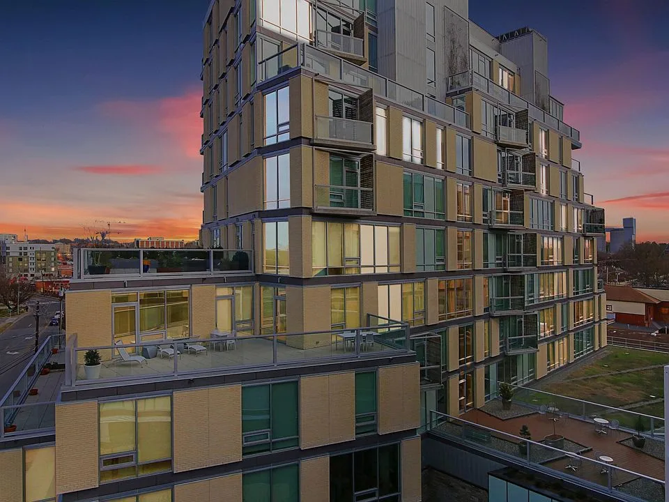 Modern townhouse and condo living in Chapel Hill