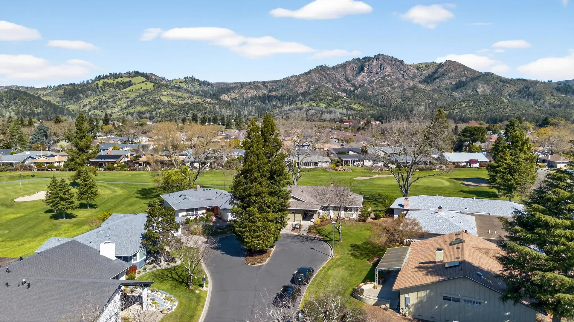 Just Closed: 333 Golf Court, Santa Rosa - Full Price in 4 Days