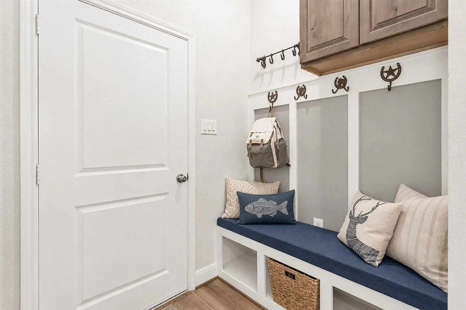 Mudroom entryway with bench