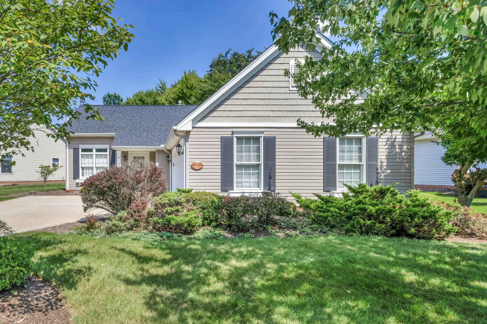 11211 Cinnamon Blvd, North Royalton OH
