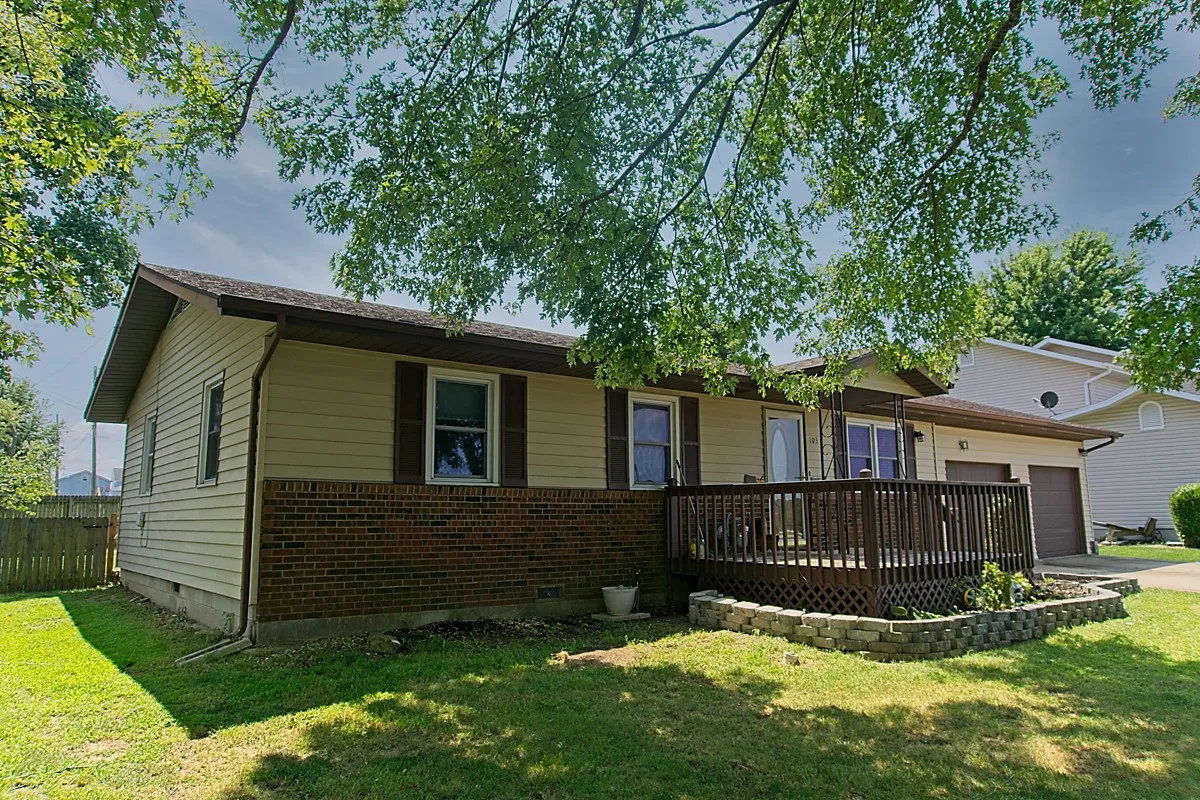 JUST LISTED ranch-style home in Mansfield, MO