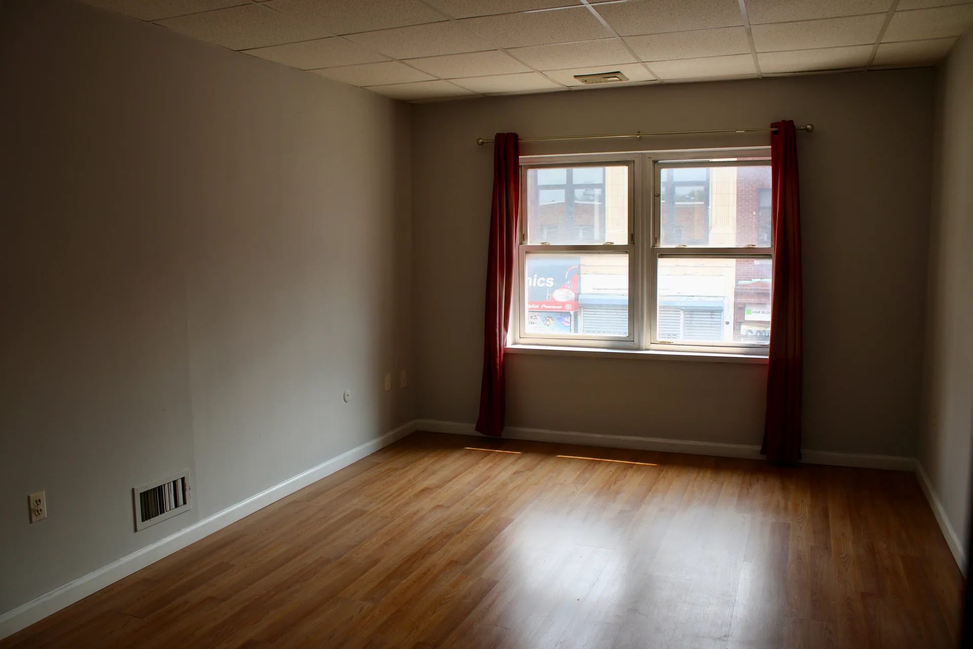Bedroom with neutral interior finishes