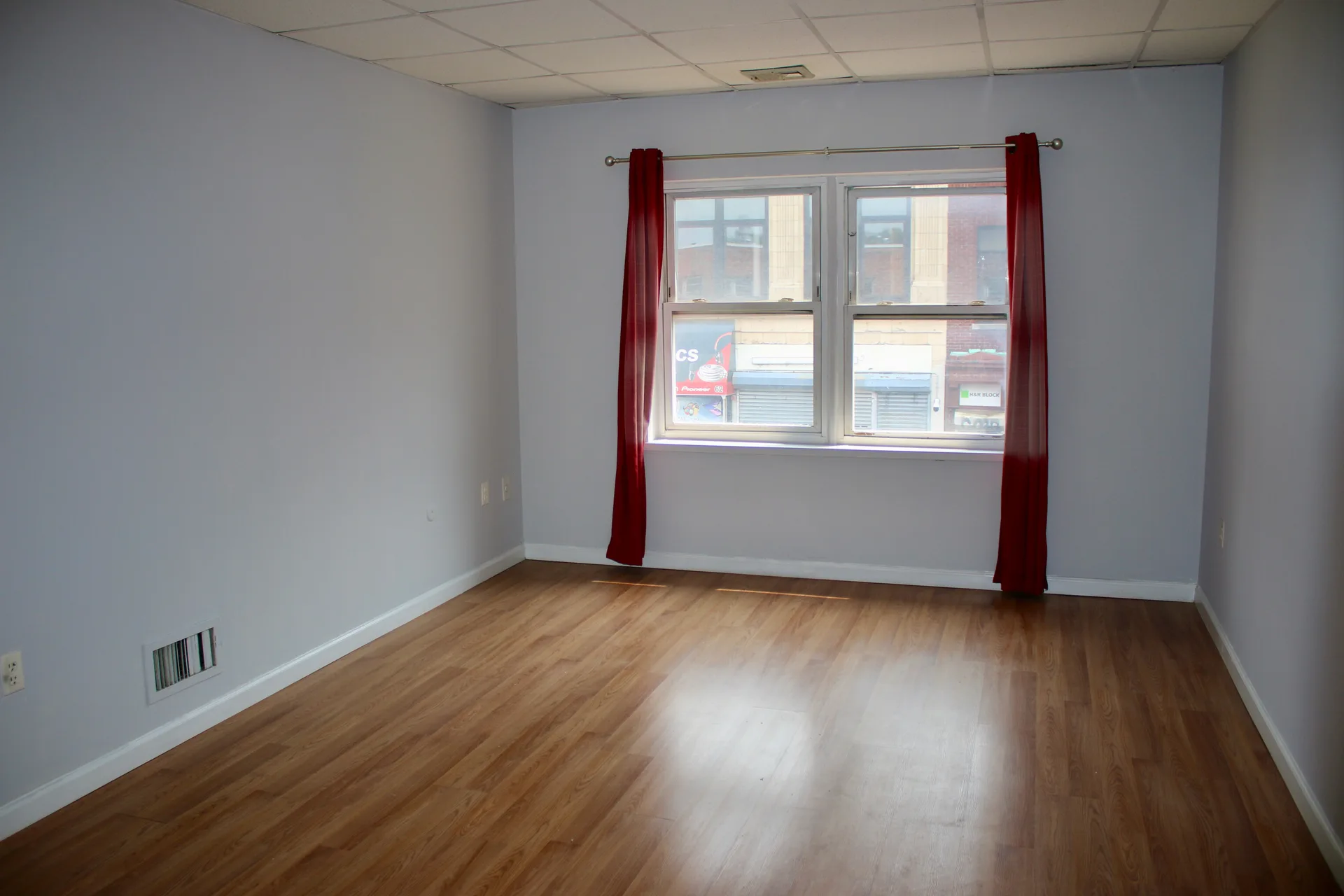 Second bedroom with neutral interior finishes