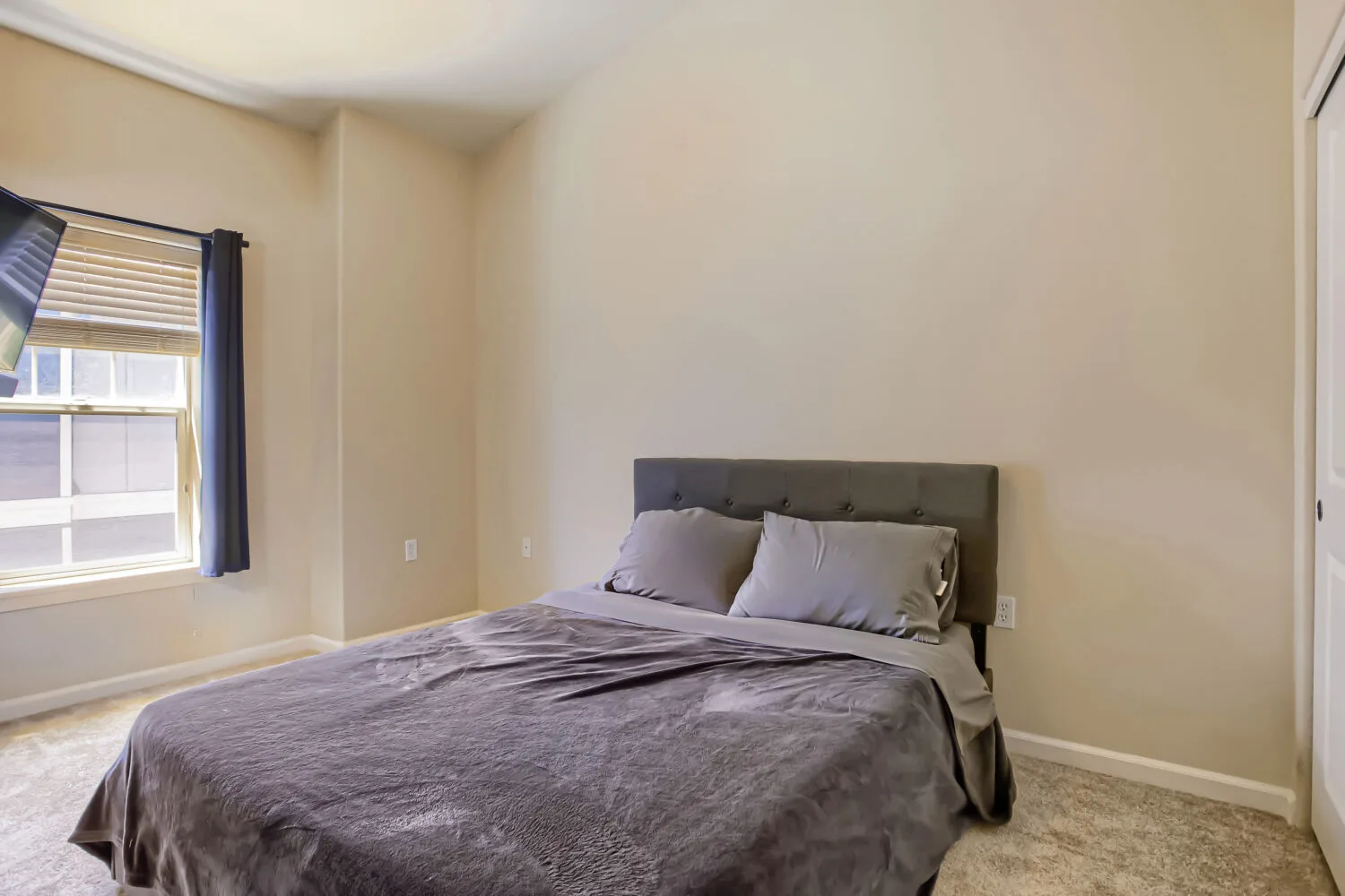 Bedroom with neutral decor at athe townhouse at 22862 SW Forest Creek Dr #203, Sherwood, OR