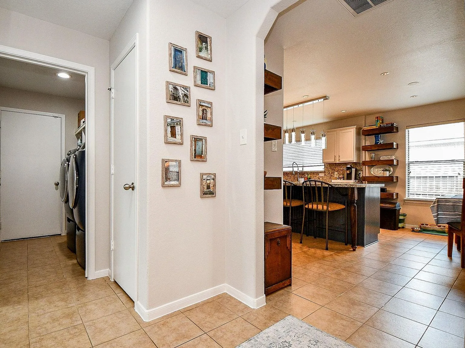 Hall to the kitchen and laundry room