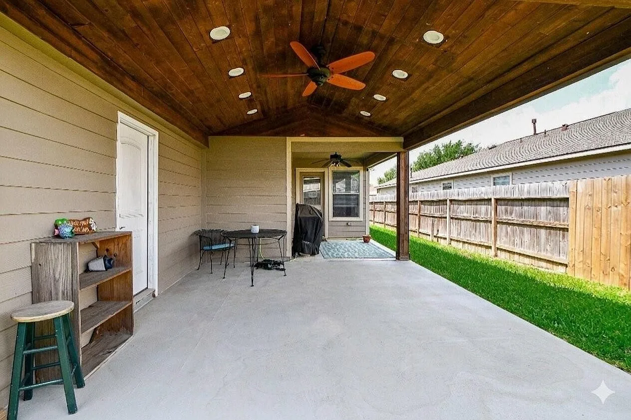 Covered patio with outdoor living space