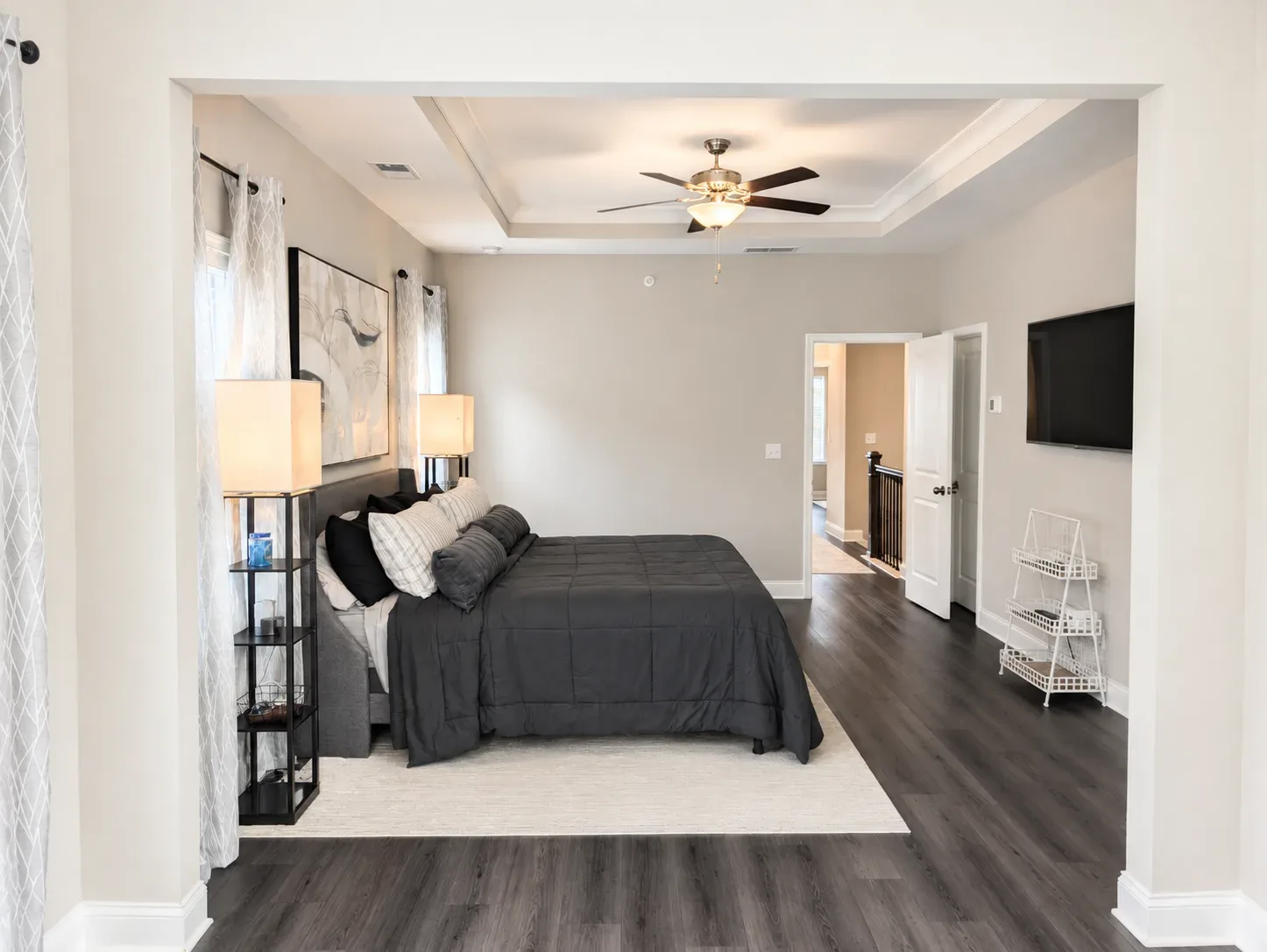 Master bedroom suite with tray ceiling