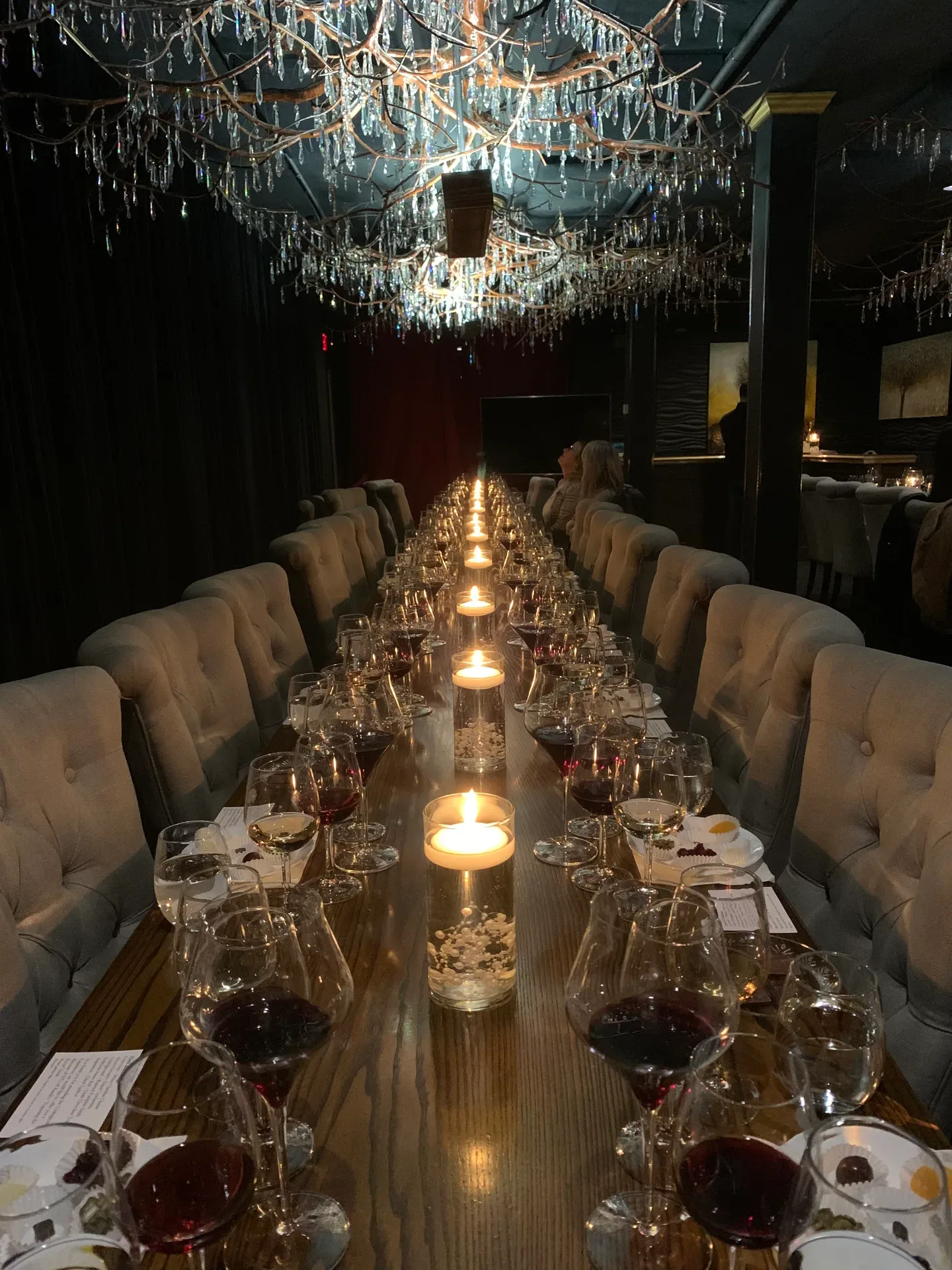 A long dining table in the underground room at Blue Ridge Estate Winery in Saylorsburg, PA