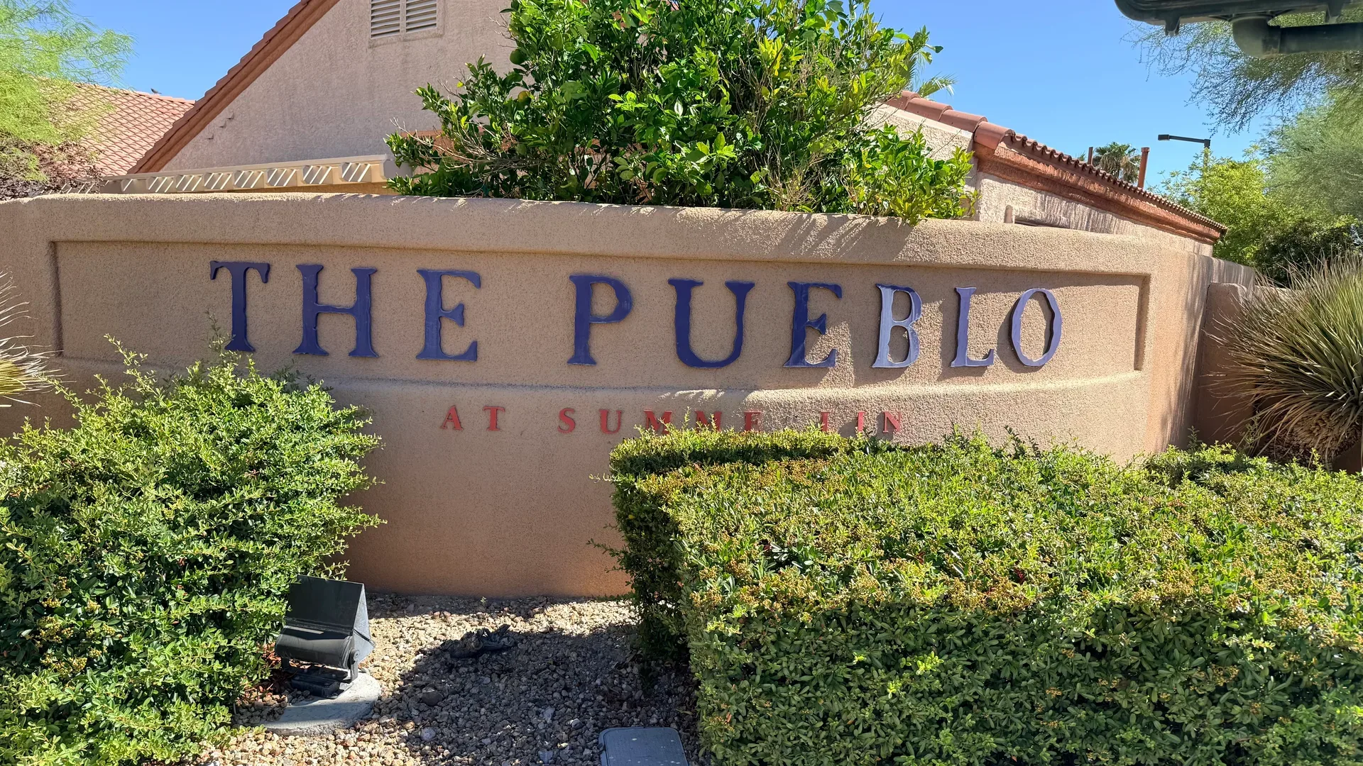 The Pueblo at Summerlin community sign