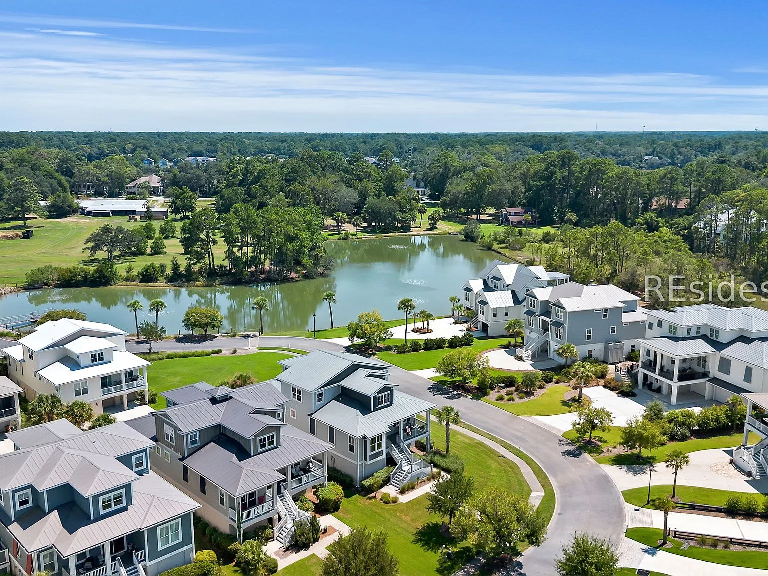Aerial view of the neighborhood along Lake Russell