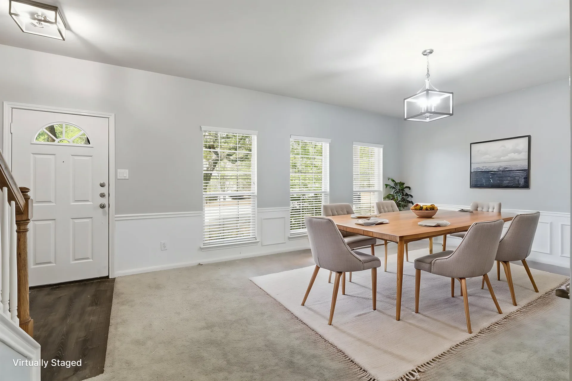 Entryway into the dining area
