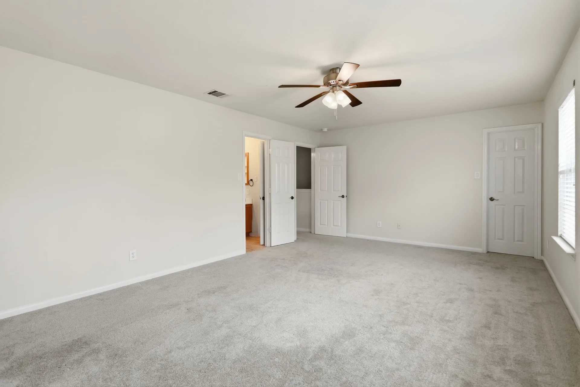 Primary bedroom, neutral palette