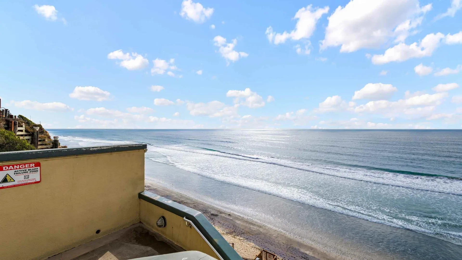 Balcony with ocean views from the Neptune Avenue bungalow in Encinitas