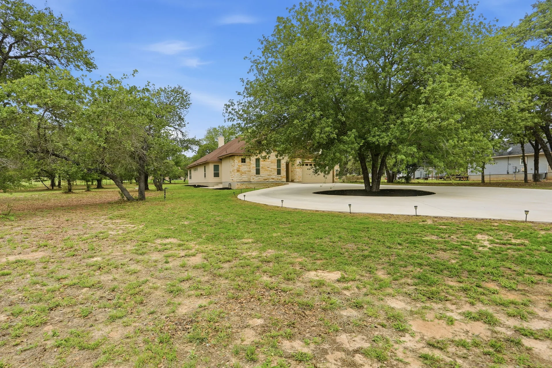 Facade with circular driveway