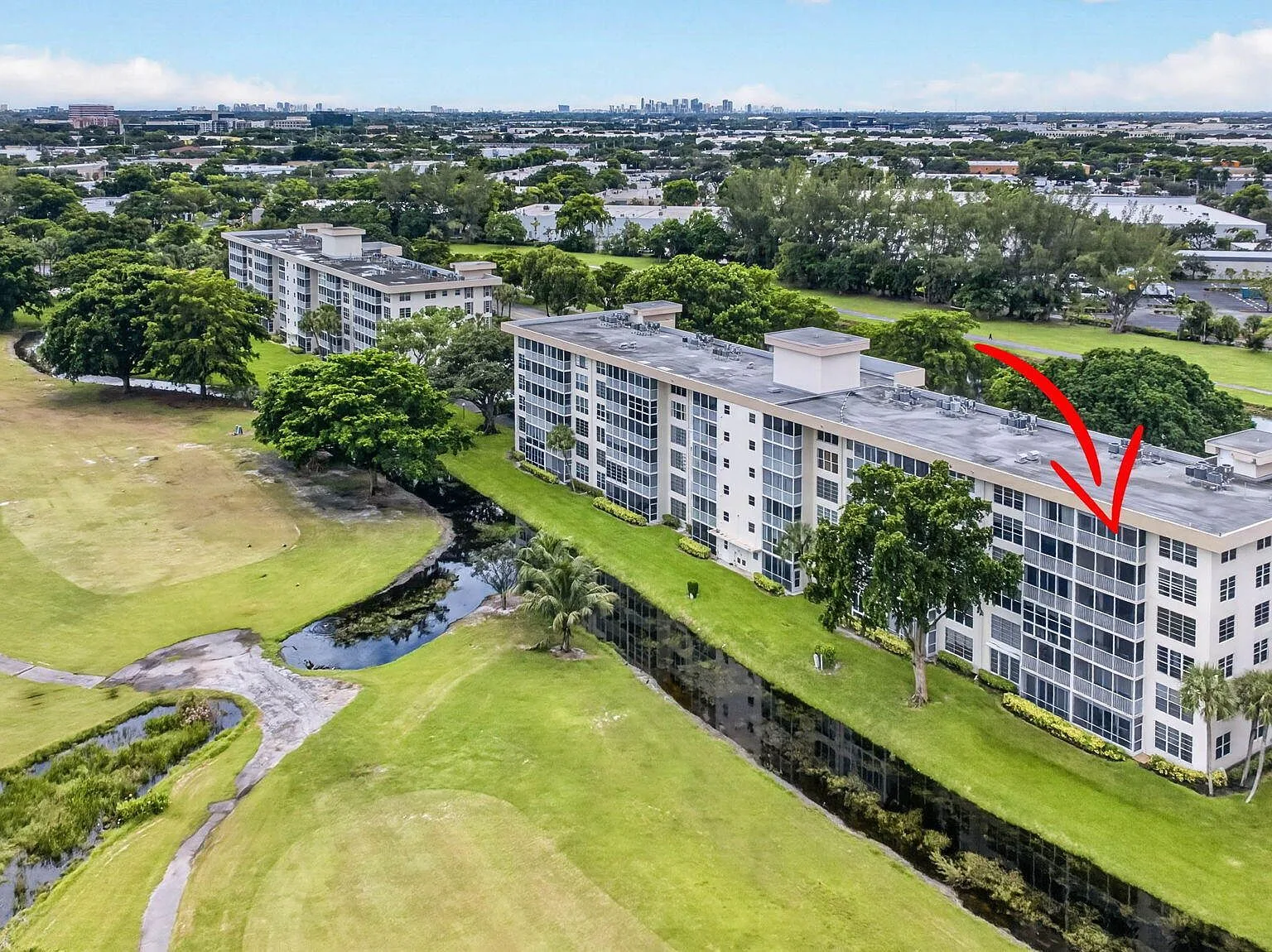 Aerial, Unit 610 marked, top floor at 2901 S Palm Aire Drive #610