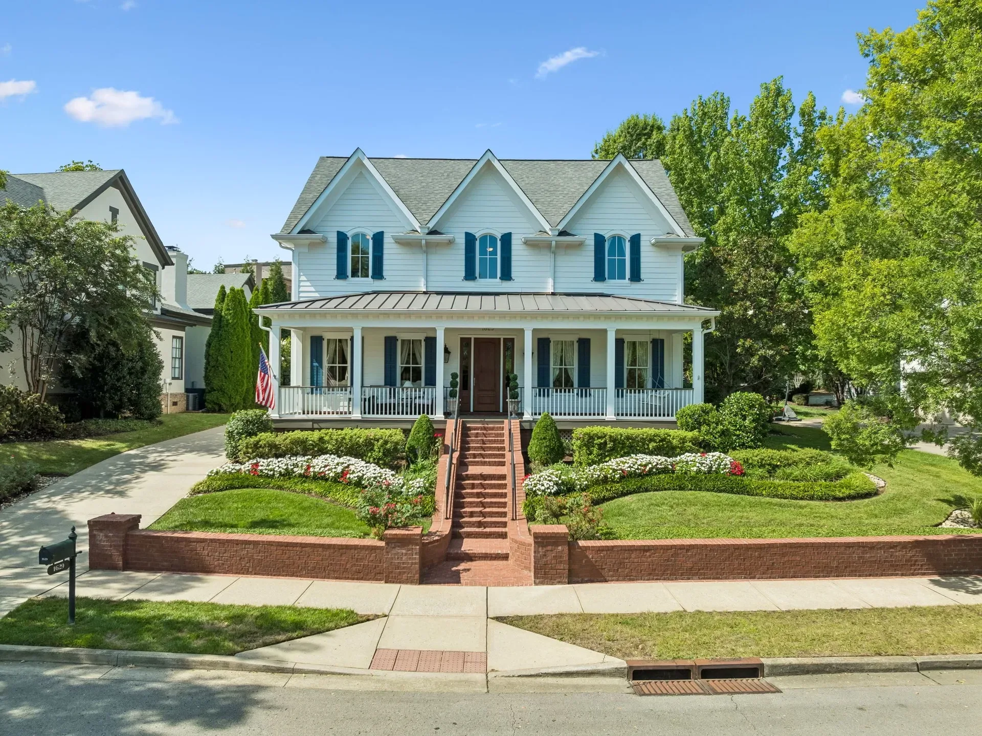 Traditional suburban home with a manicured front lawn in Middle Tennessee