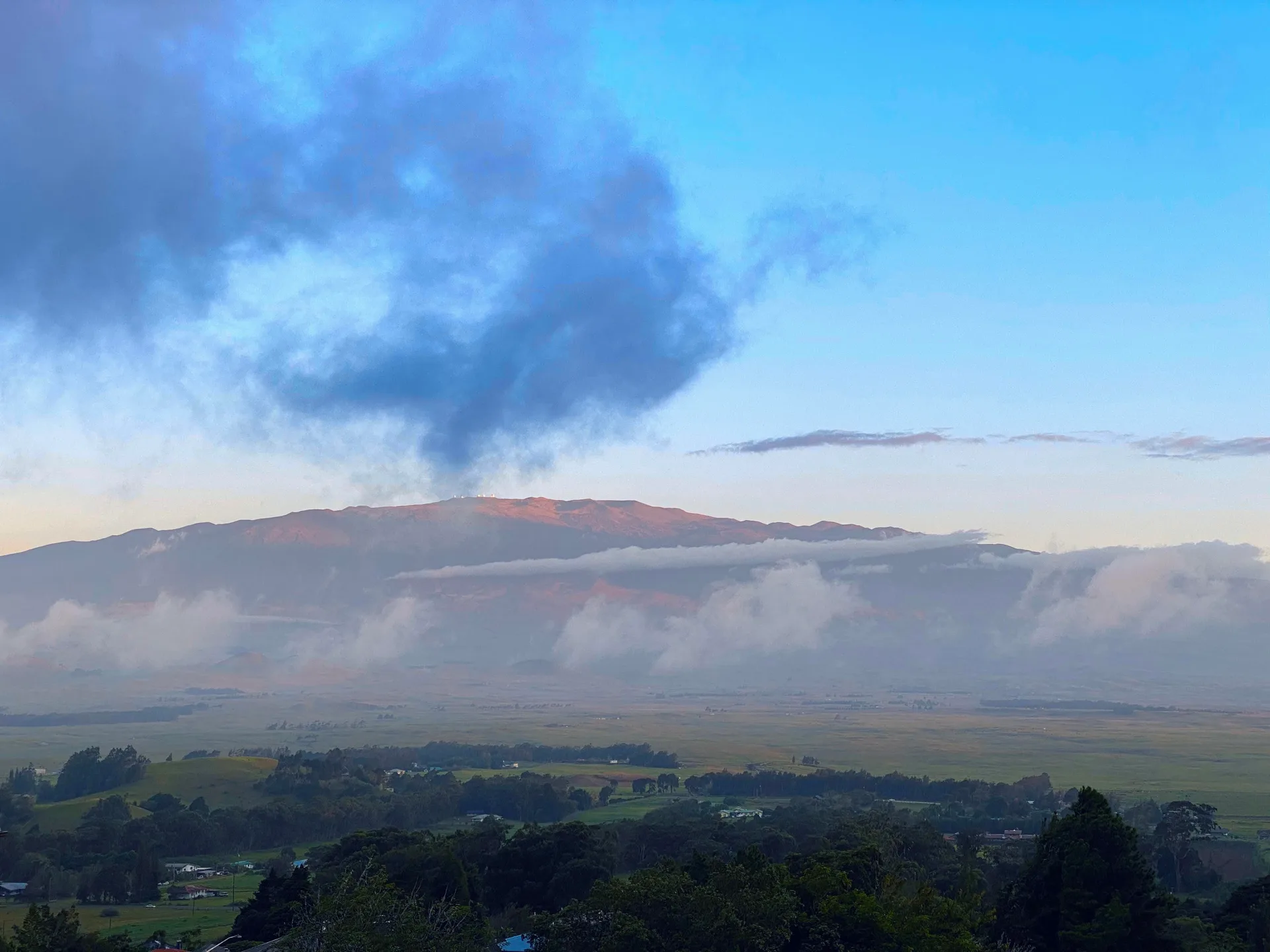 The view from the wet side of Waimea across the plateau toward Mauna Kea