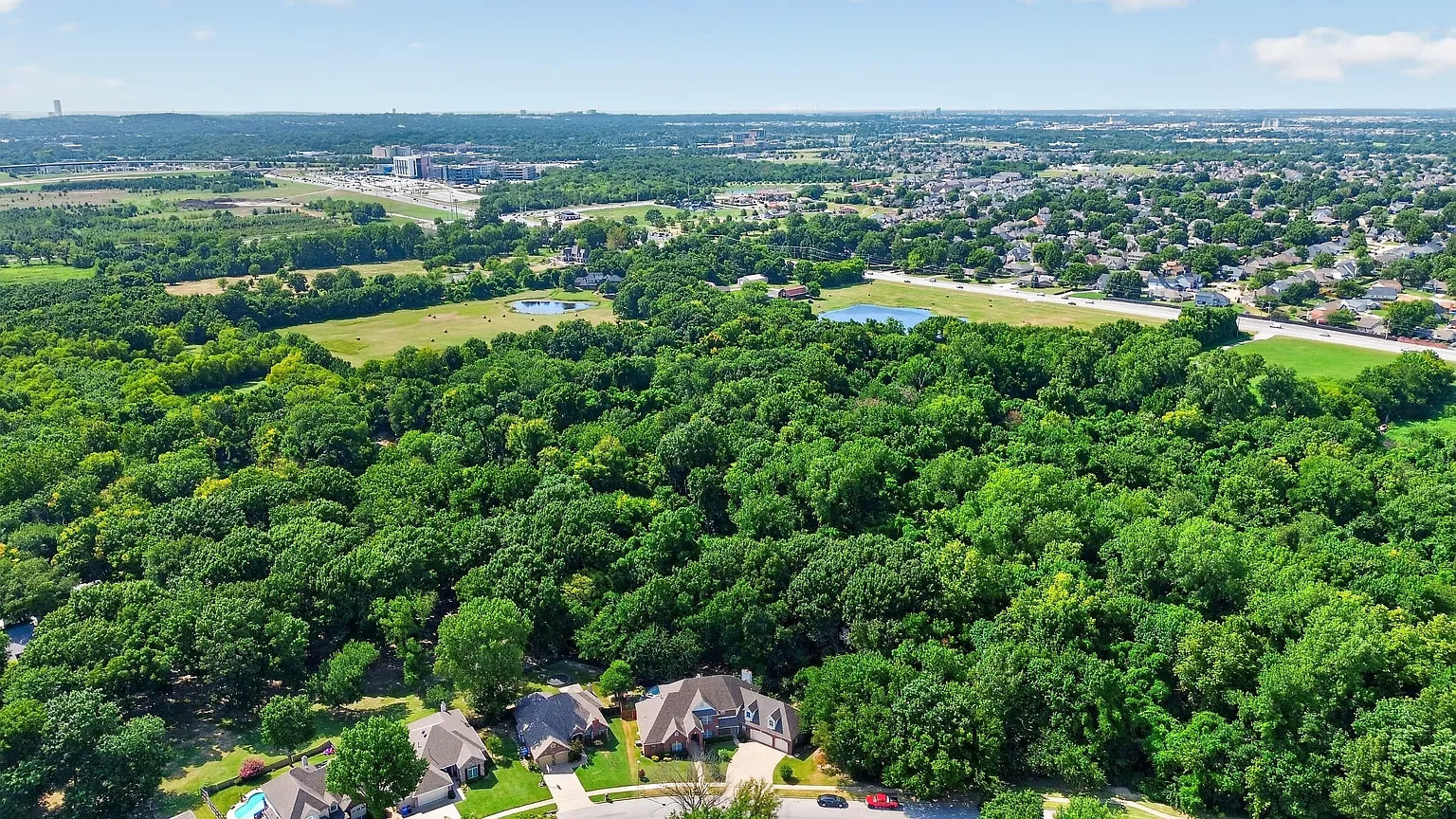 Property photo 3 of 13, 2400 S Willow Ave, Broken Arrow, OK luxury listing