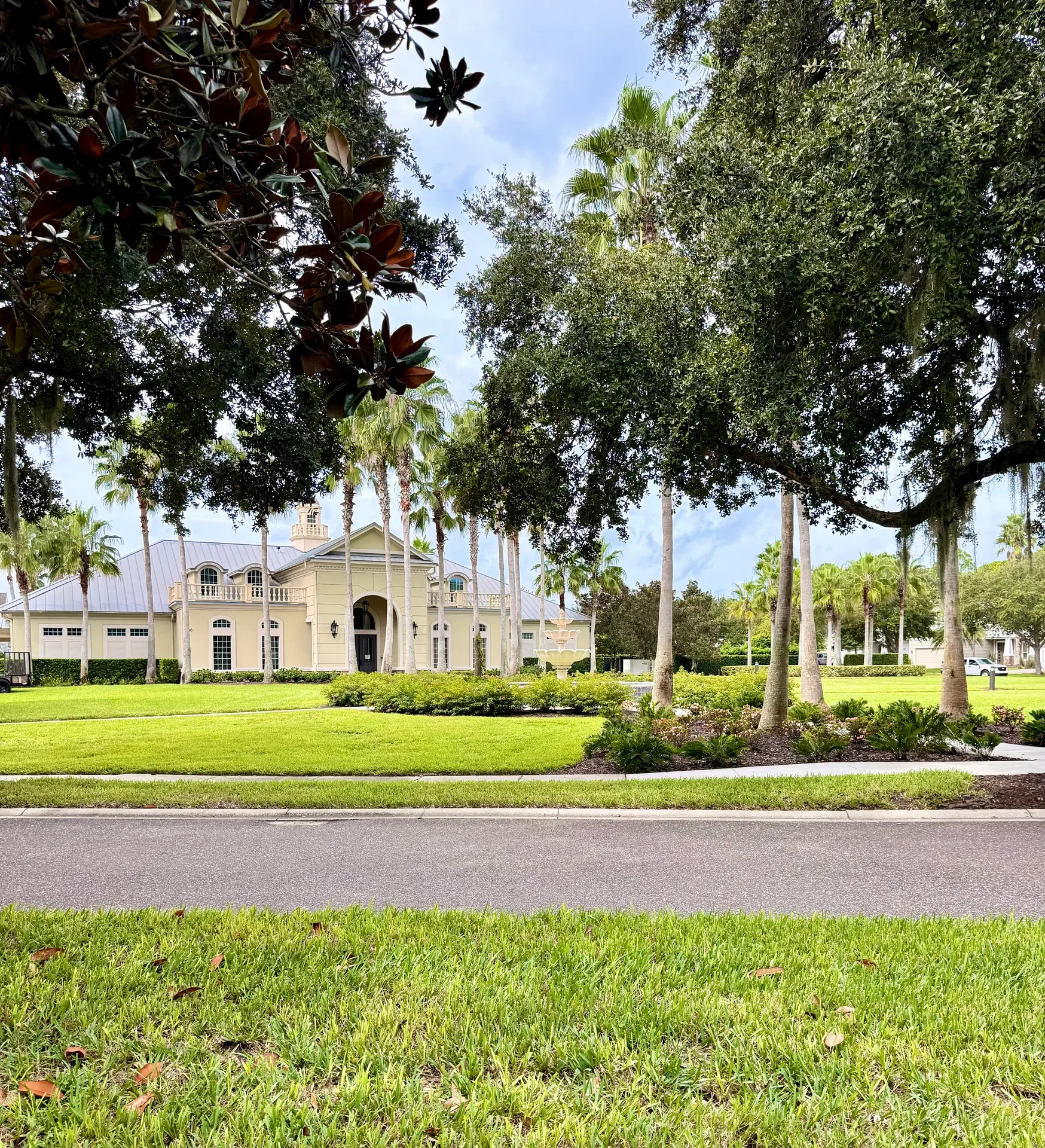 The clubhouse at Coastal Oaks